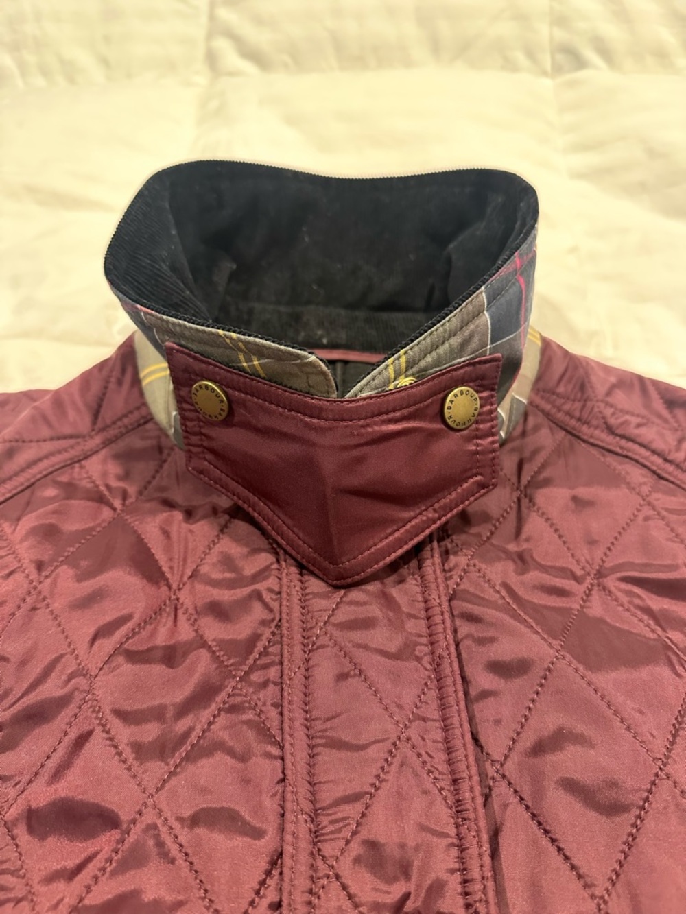 Barbour Quilted Puffer Jacket in Wine with Black Collar - Picture 3 of 5